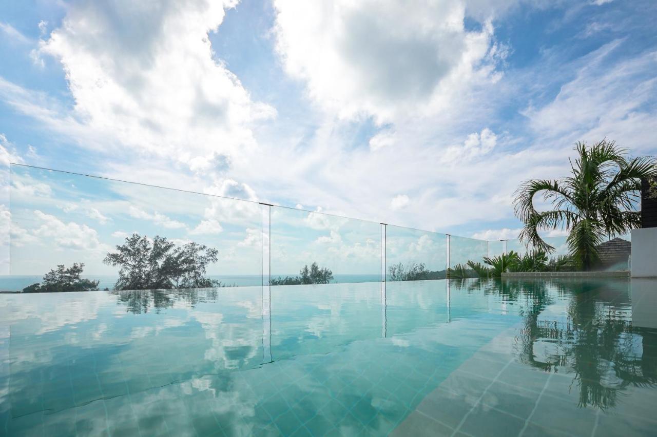 Surin Heights Villa Exteriör bild